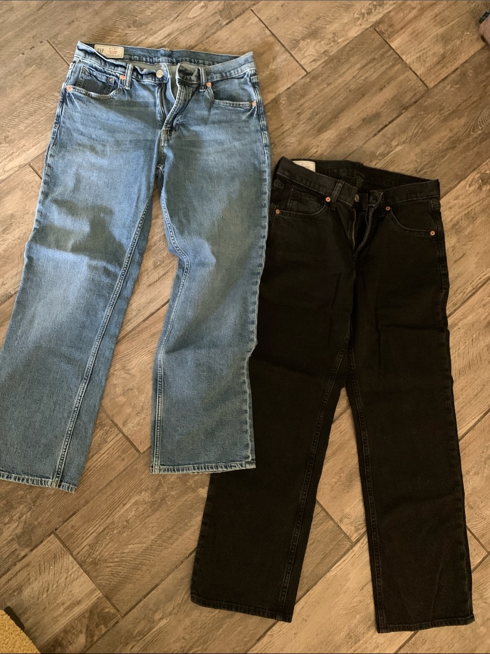 GAP Women's 90’s Loose Mid-Rise Jeans - Light Blue & Black